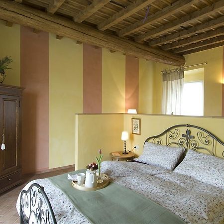 Agriturismo Cascina Maiocca Mediglia Pokój zdjęcie